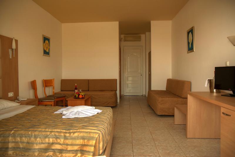 Memphis Beach Hotel Колимбия Екстериор снимка