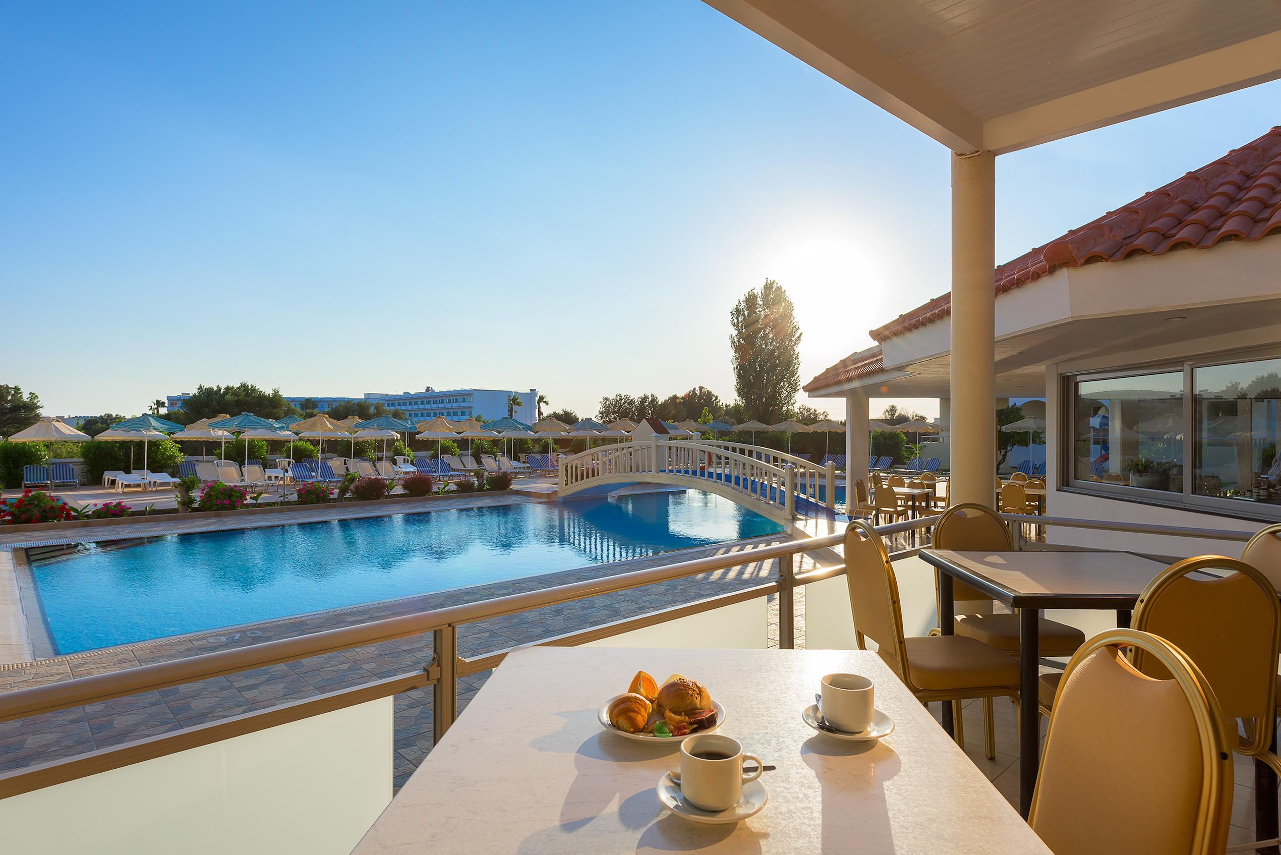 Memphis Beach Hotel Колимбия Екстериор снимка