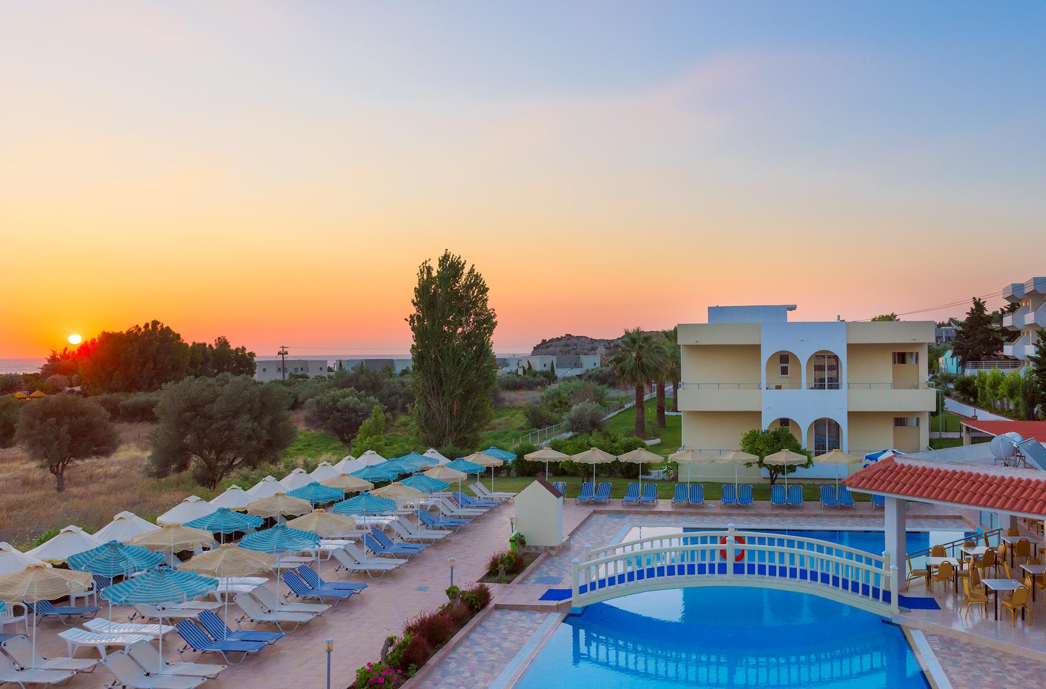 Memphis Beach Hotel Колимбия Екстериор снимка