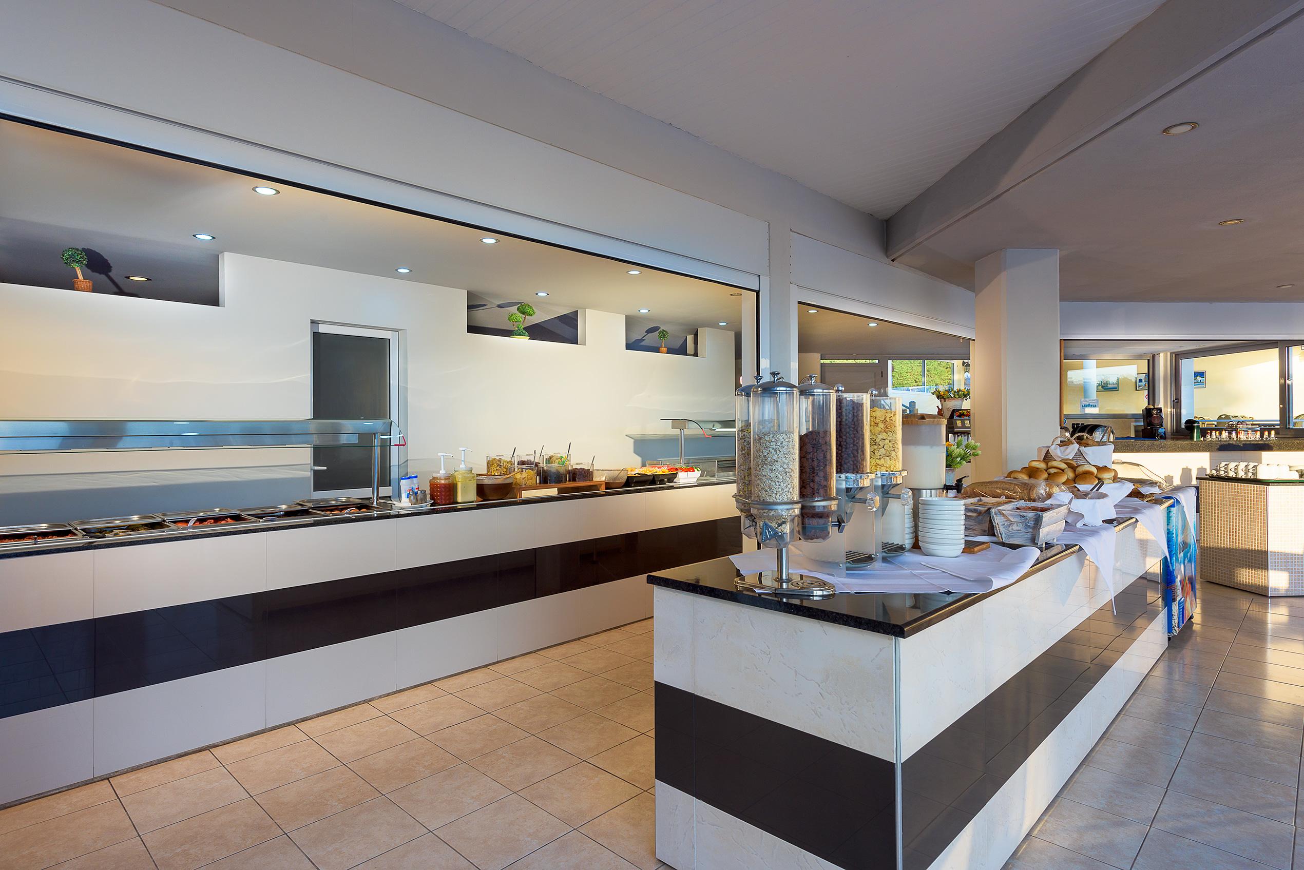 Memphis Beach Hotel Колимбия Екстериор снимка